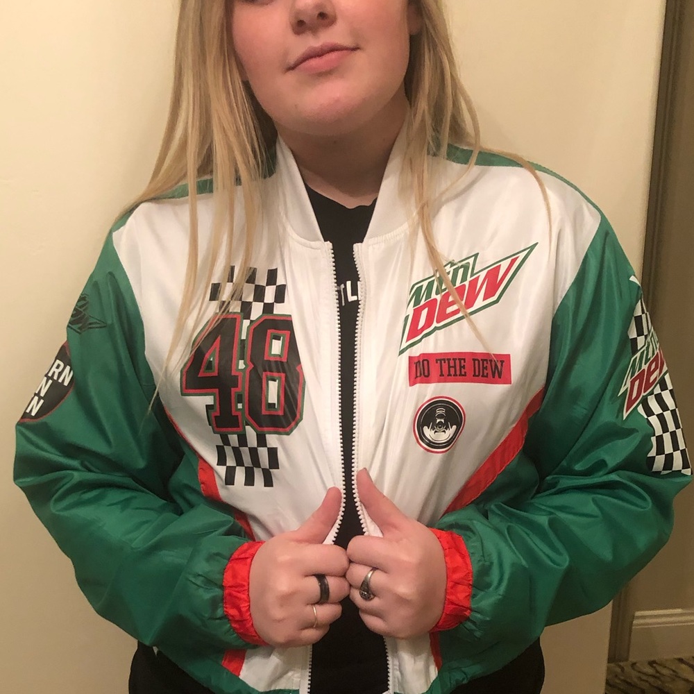 MTN DEW Nylon Slicker